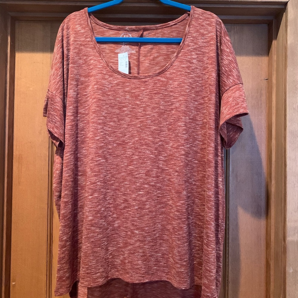 Maurices short sleeved heathered rust top - nwt